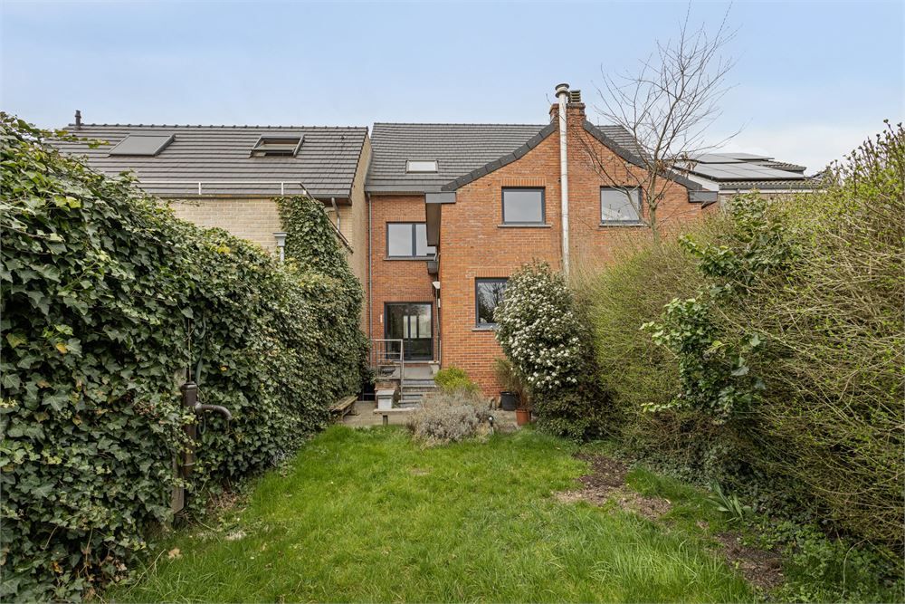 Gezinswoning met 4 slaapkamers en zongeoriënteerde tuin in Tongeren-Borgloon foto 16