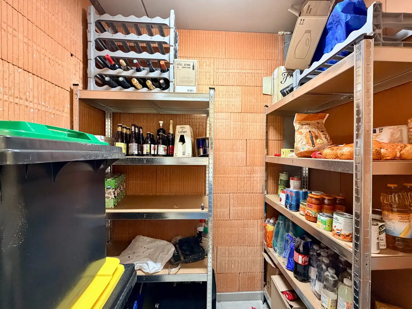 Recent 2-slaapkamerappartement met garage te Tielt! foto 15