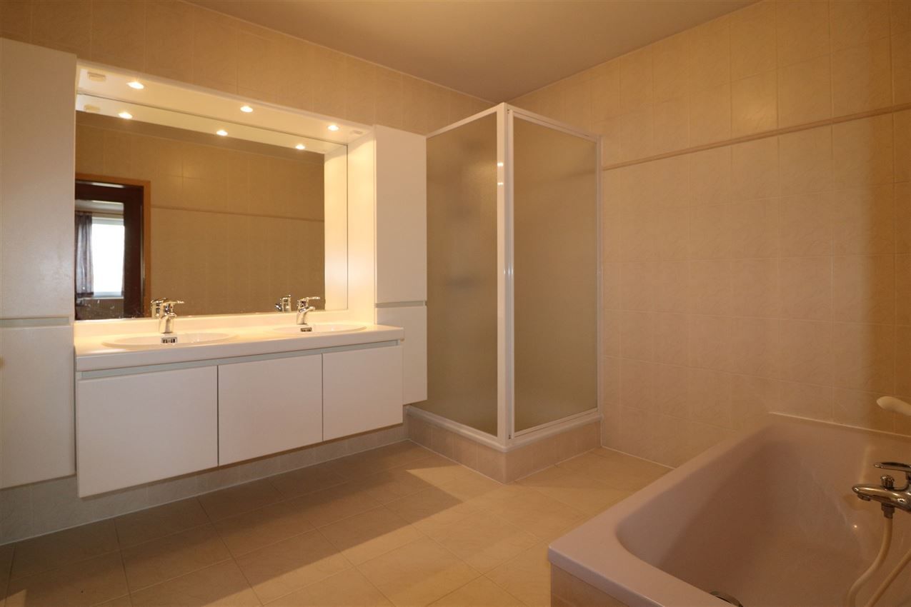 2 grote slpk., garage, zicht op demervallei, temidden centrum foto 22