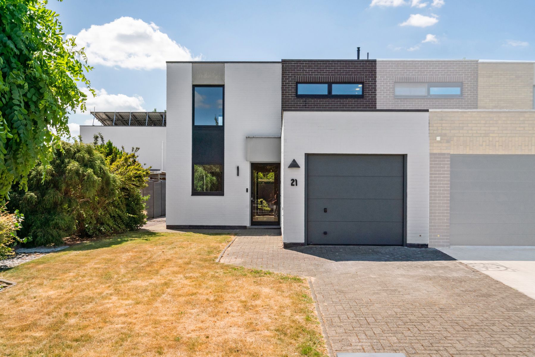 Instapklare halfopen bebouwing met drie slaapkamers! foto 15