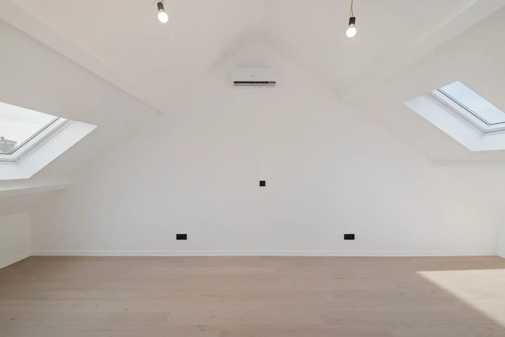 Opbrengsteigendom met 3 erkende appartementen foto 16