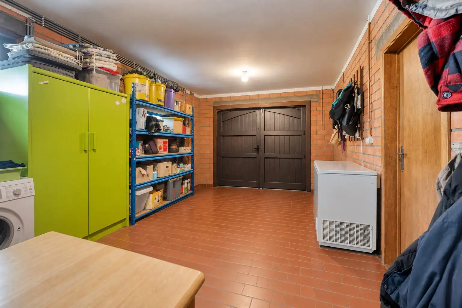 Ruime woning met 5 slpks gelegen op een rustige locatie met een vlotte verbinding naar de omliggende gemeenten !  foto 25