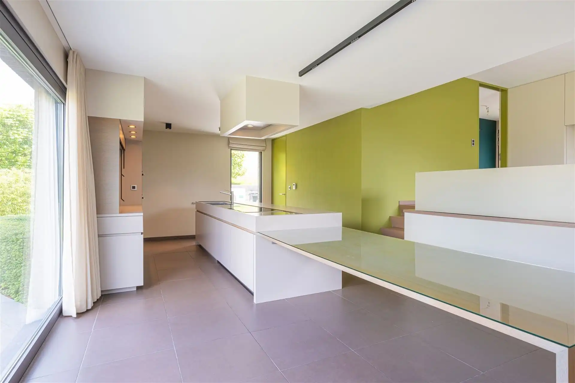 Modern wonen in een rustige, groene omgeving foto 4