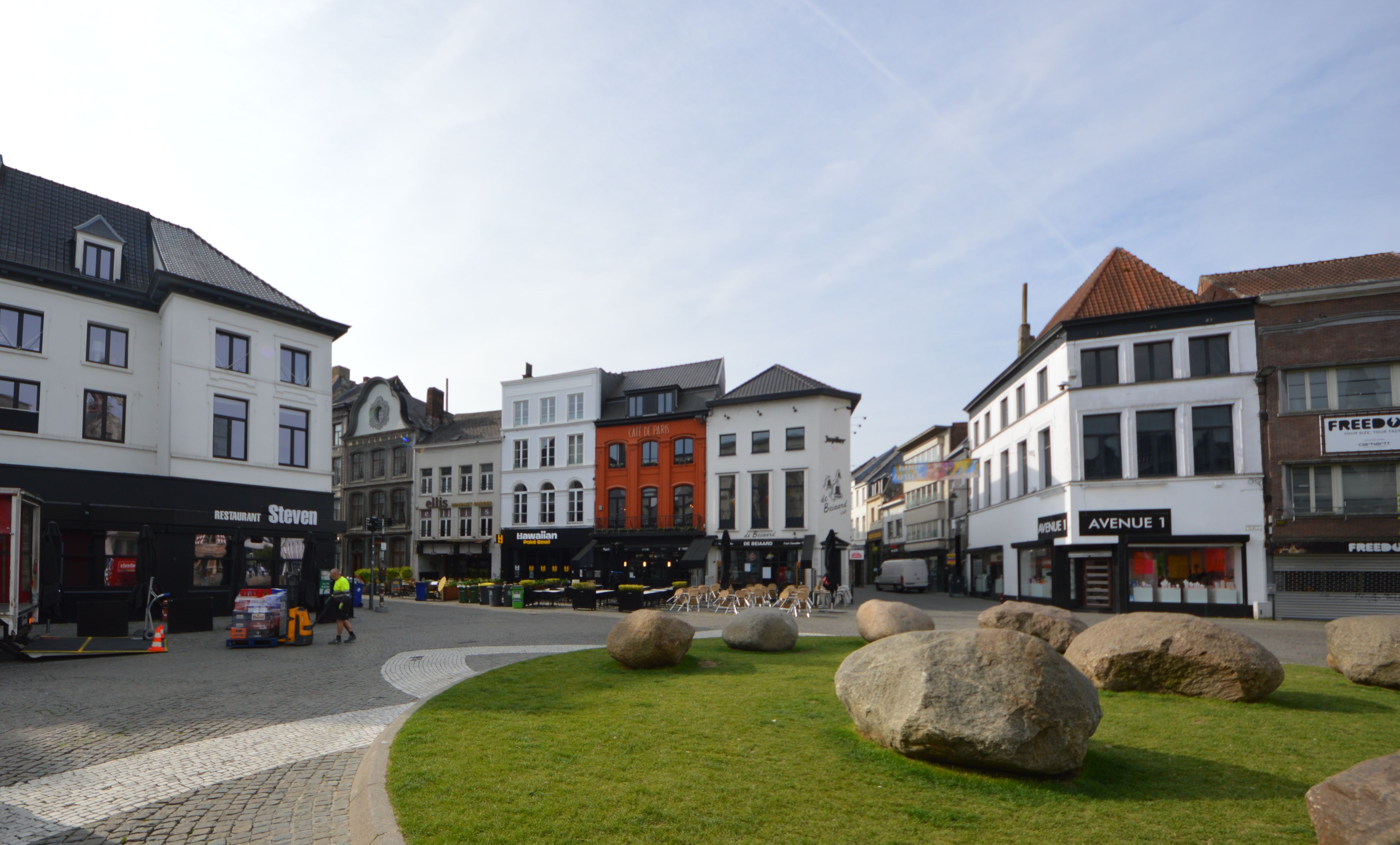 INSTAPKLAAR COMMERCIEEL PAND VOL CHARME GROTE MARKT foto 24