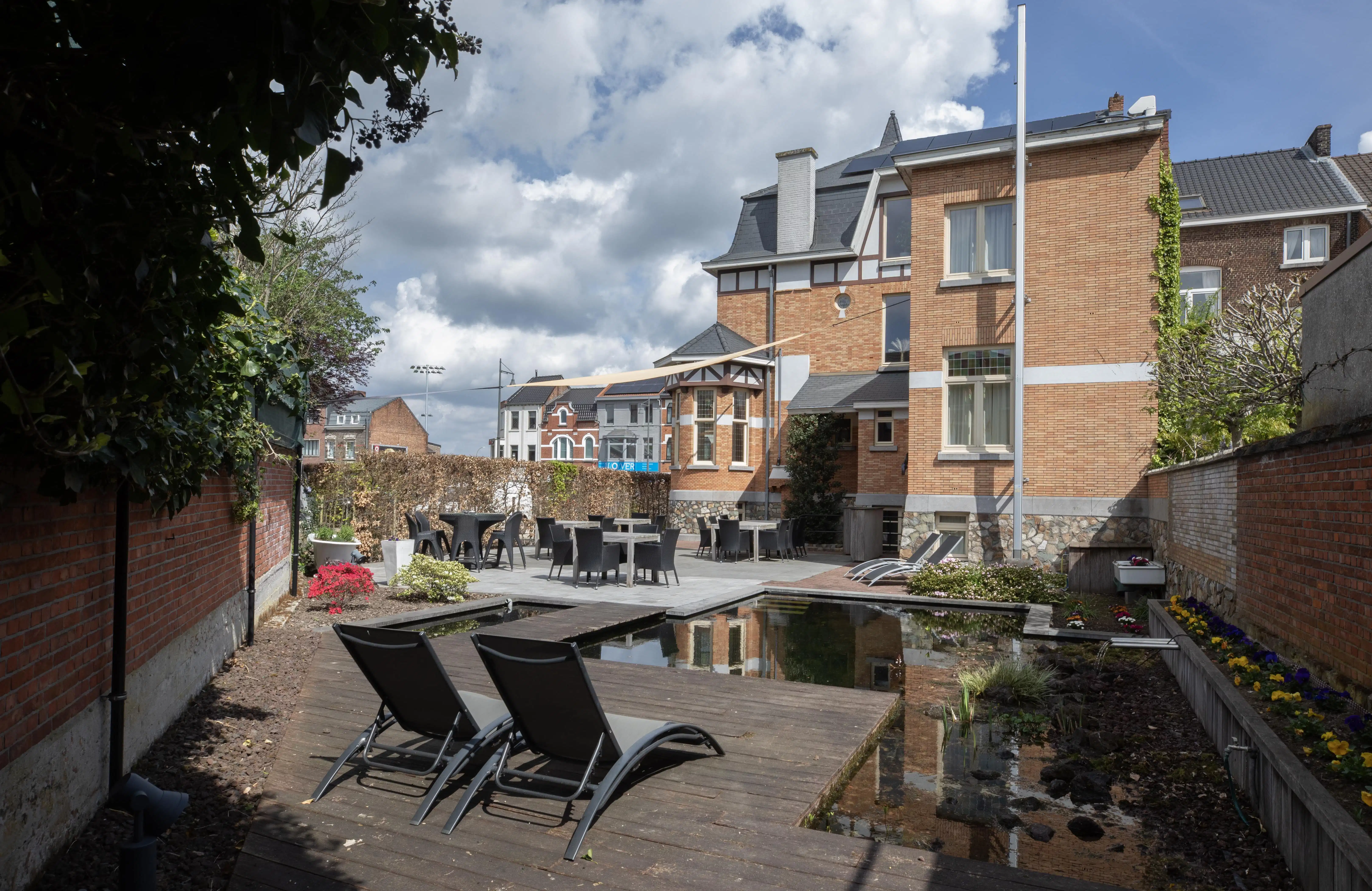 Uniek gebouw met authentieke uitstraling in hartje Hasselt foto 8