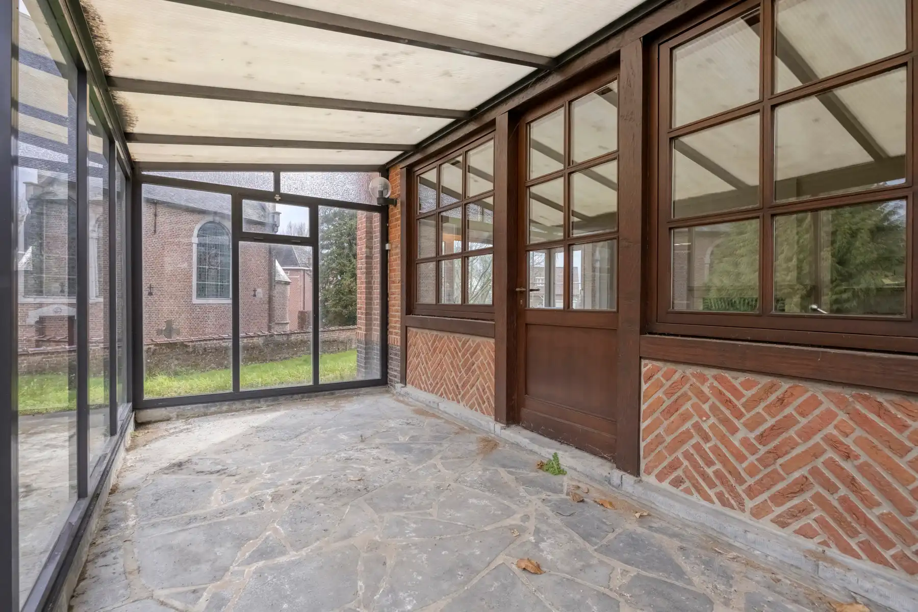 Charmante Villa op ruim perceel foto 11