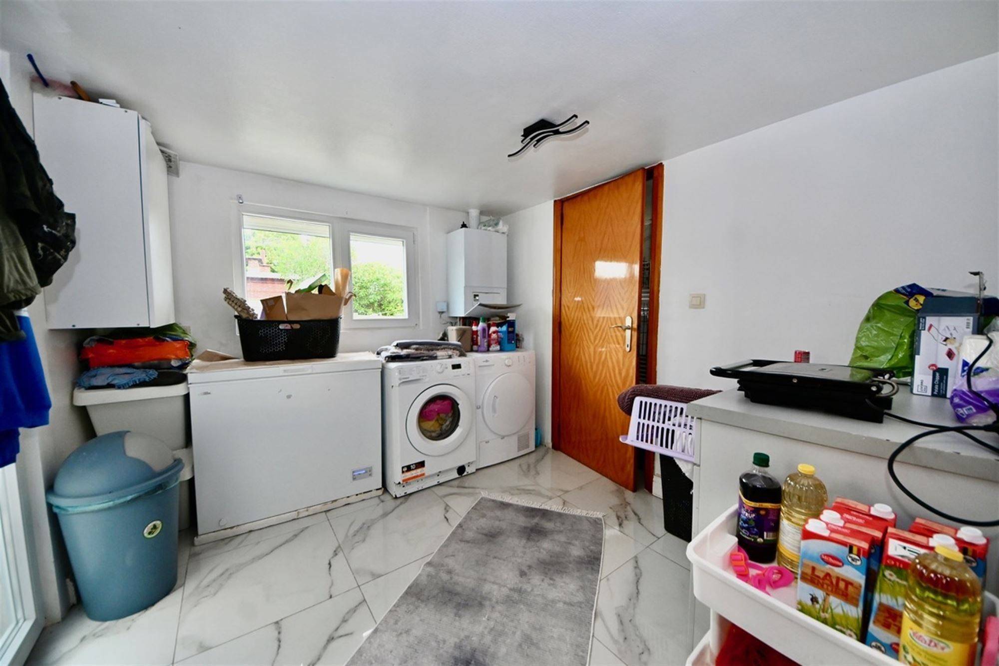 Gerenoveerde woning met 4 slaapkamers en tuin.  foto 9