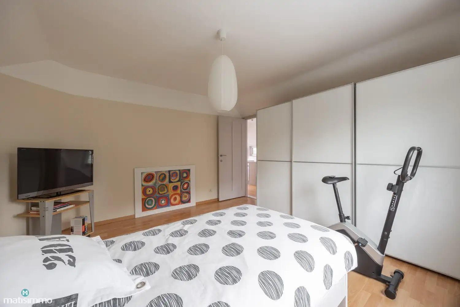 INSTAPKLAAR GERENOVEERDE WONING MET 3 SLAAPKAMERS, GARAGE, CARPORT EN PRACHTIGE TUIN NABIJ HET KANAAL EN DE MAAS IN LANAKEN foto 23