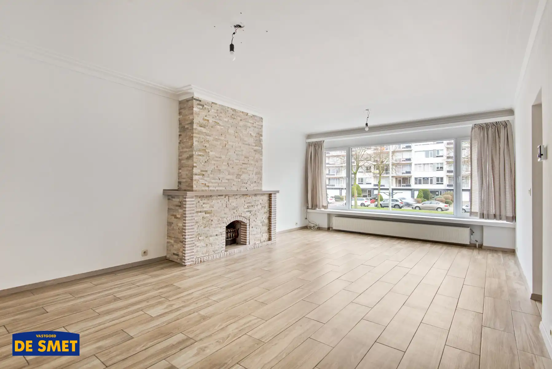 Centraal gelegen appartement met terrasje voor- én achteraan foto 2