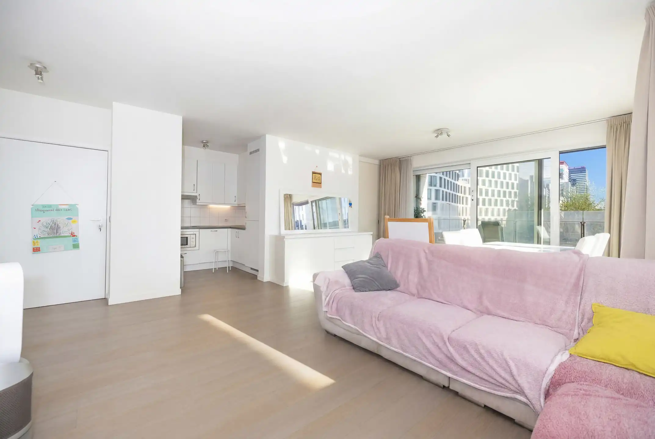 Appartement met 2 slaapkamers en terras foto 2