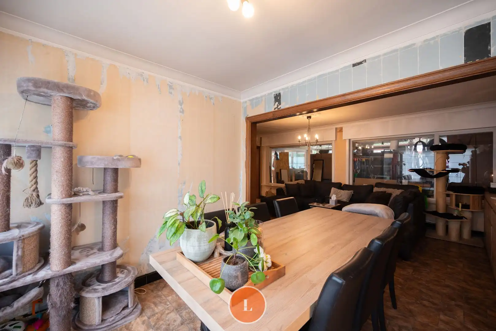 te renoveren woning in Moorsele met garage en tuin foto 5