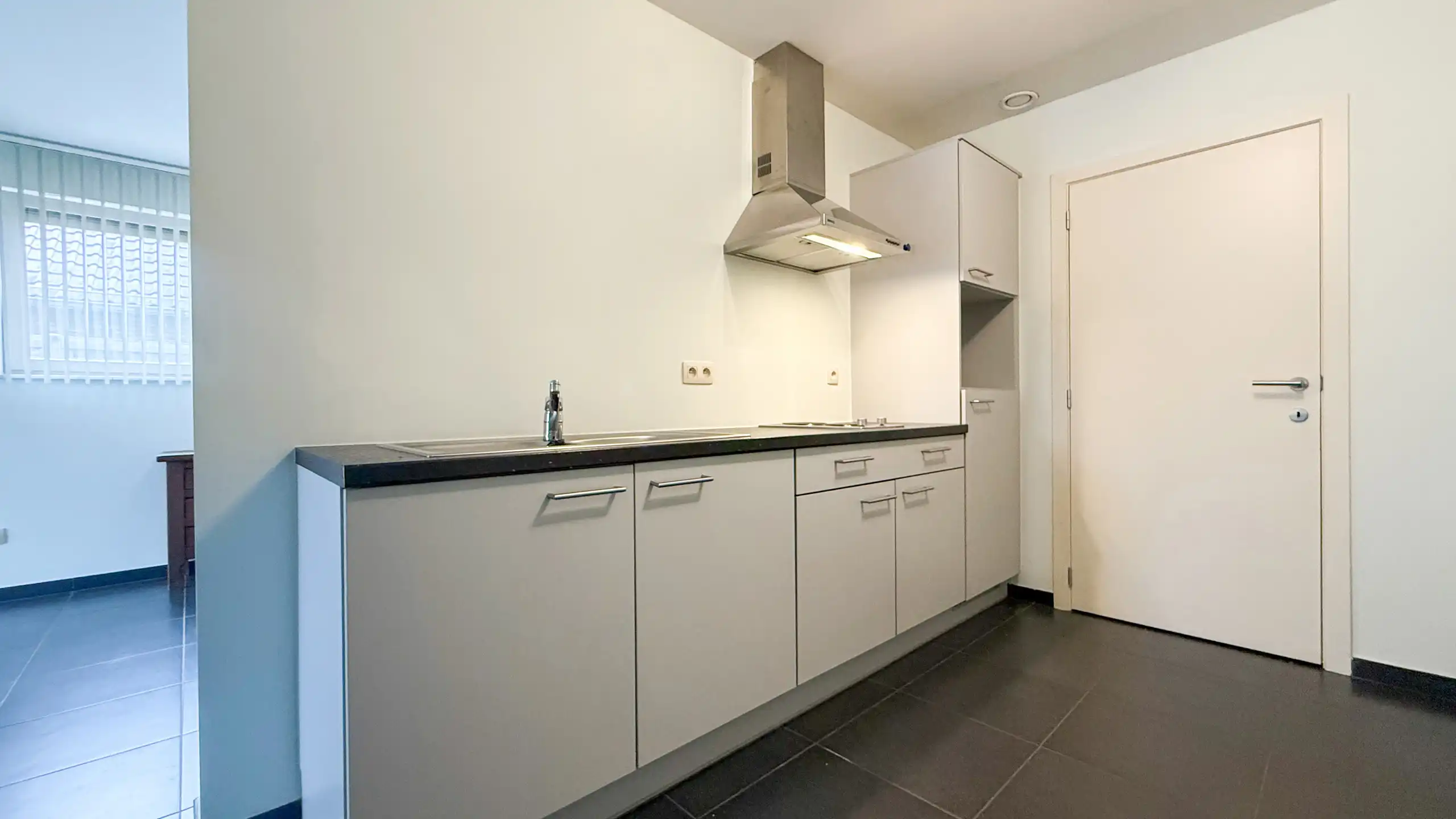 Veelzijdig investeringspand met 10 kamers, lift en kelder! foto 40