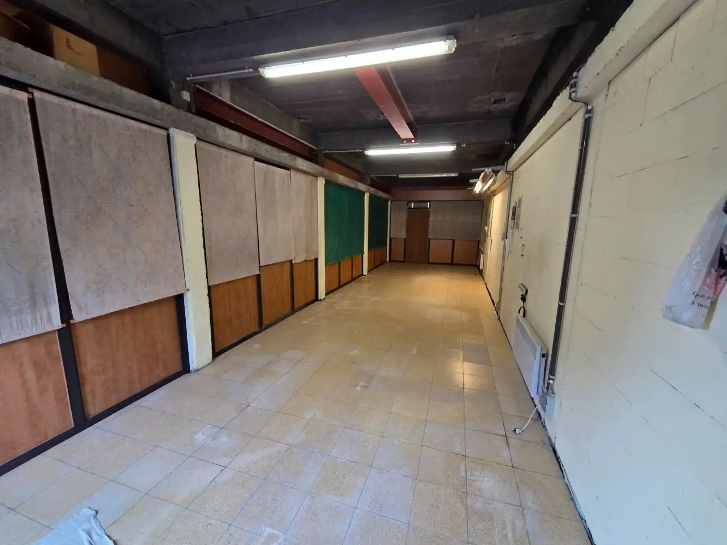 Magazijn te huur Engelse Wandeling 2 -/K15K - 8500 Kortrijk