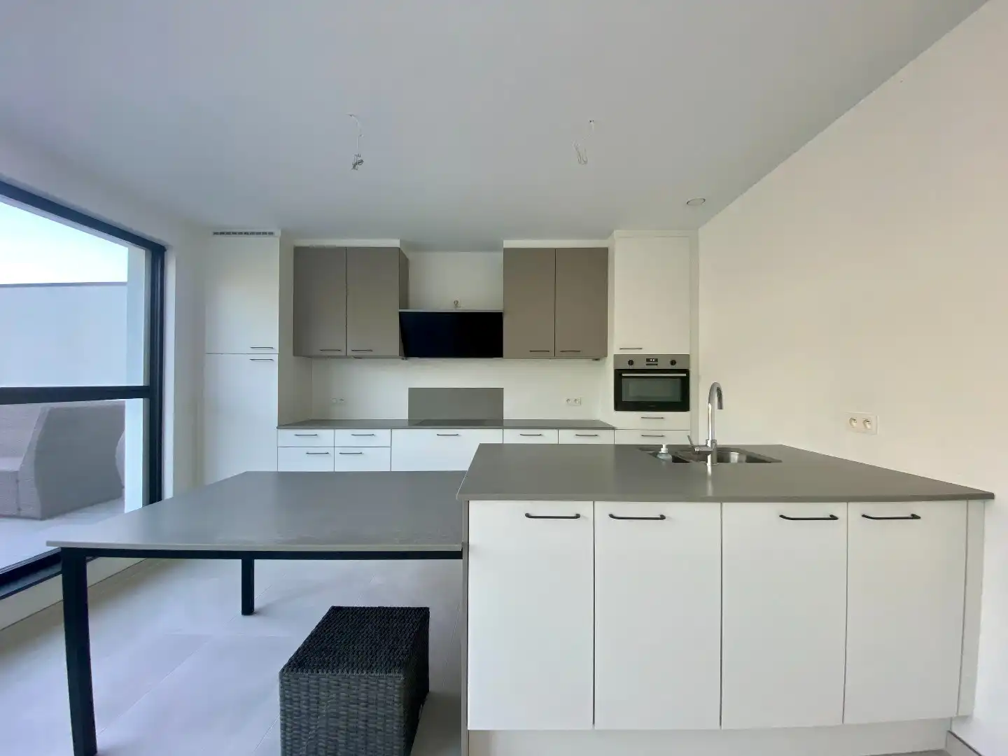 TE HUUR - Nieuwbouw-appartement 1 slpk en zonnig terras + garage foto 6