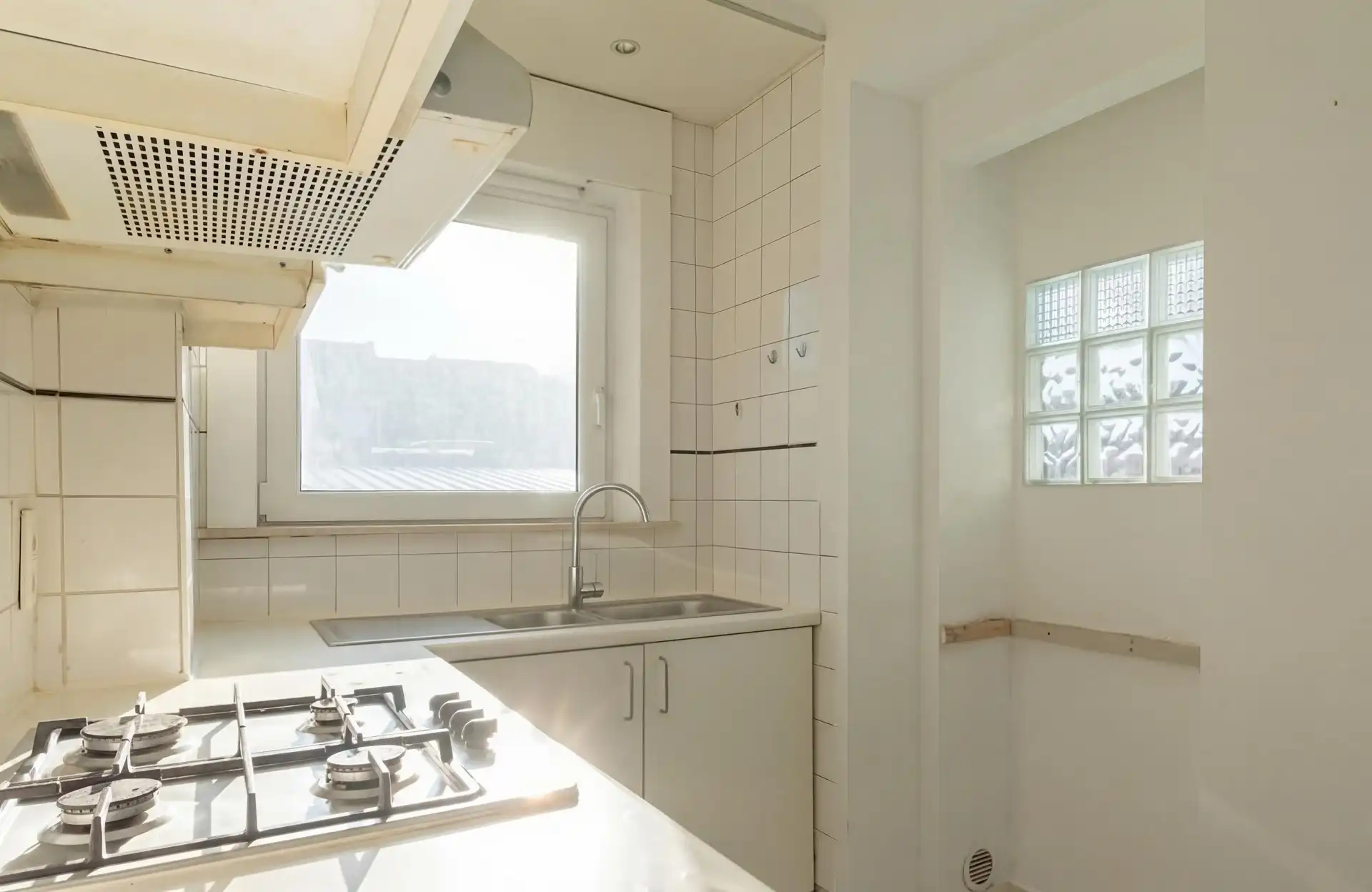 Goed gelegen appartement met twee slaapkamers te Aalst foto 5