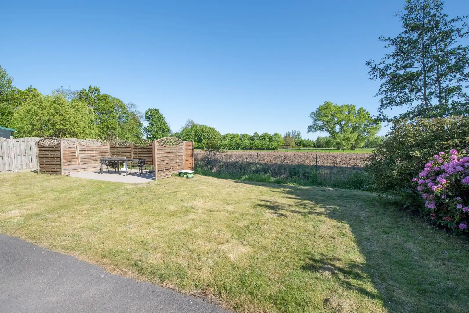 Ruime, open bebouwing te koop met 4 slaapkamers op 696 m² te Zulte foto 2