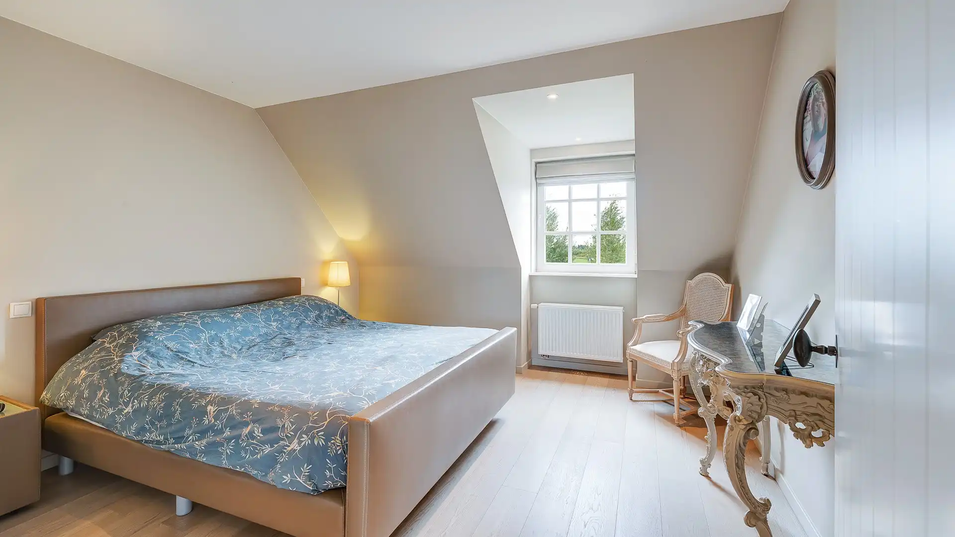 Mooie recente woning rustig gelegen in Knokke, op enkele passen van Duinenwater, de zee en het centrum. foto 15