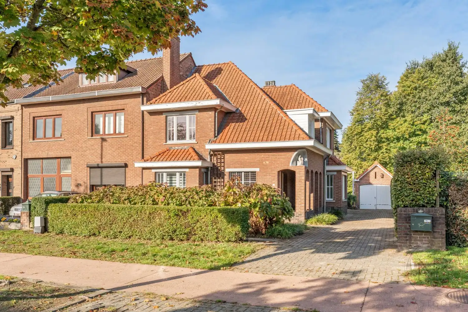 Hoofdfoto van de publicatie: Karaktervolle woning met authentieke charme en lichtrijke tuinkamer!