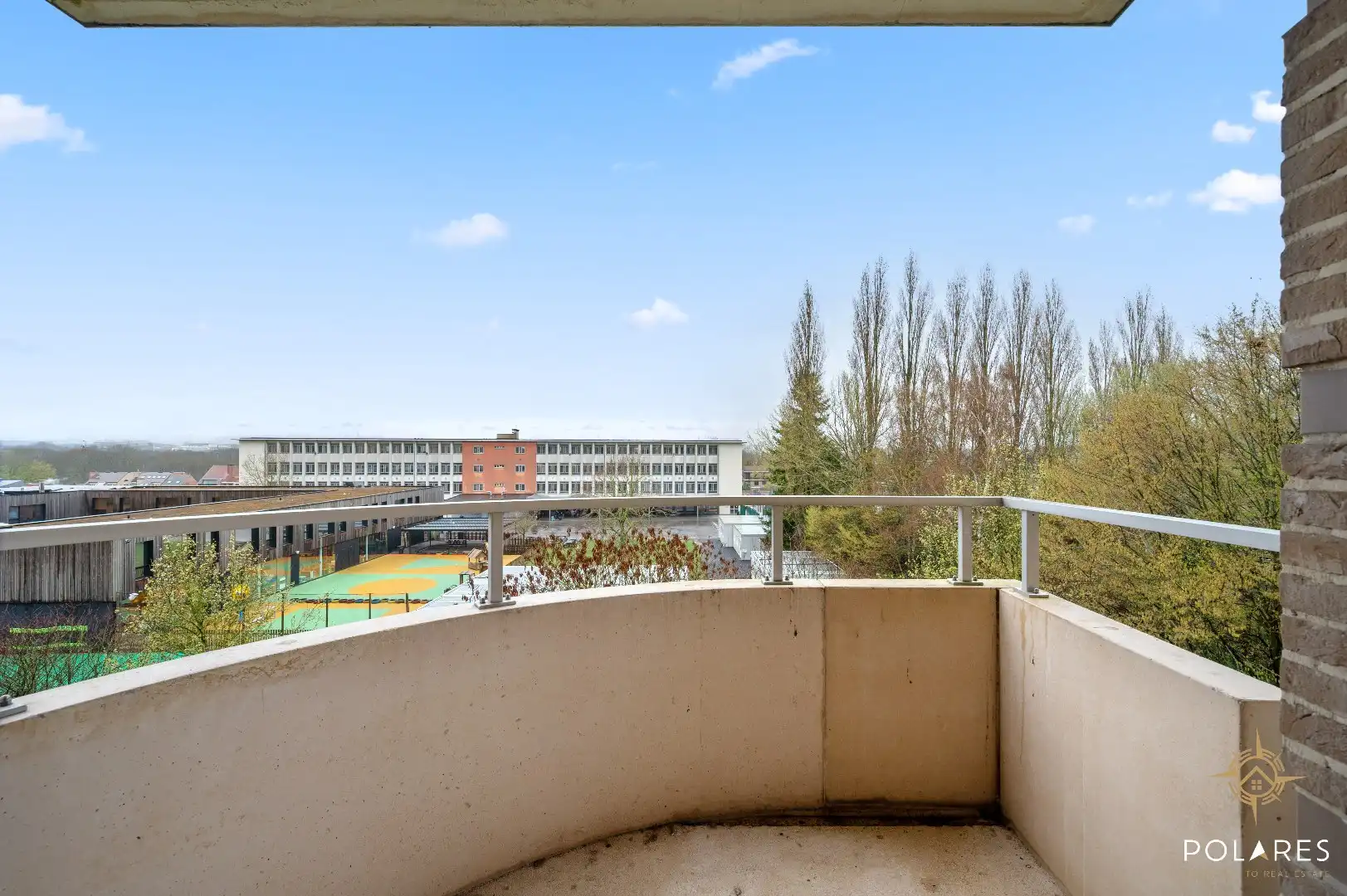 Goed gelegen appartement met zuidgericht terras foto 6
