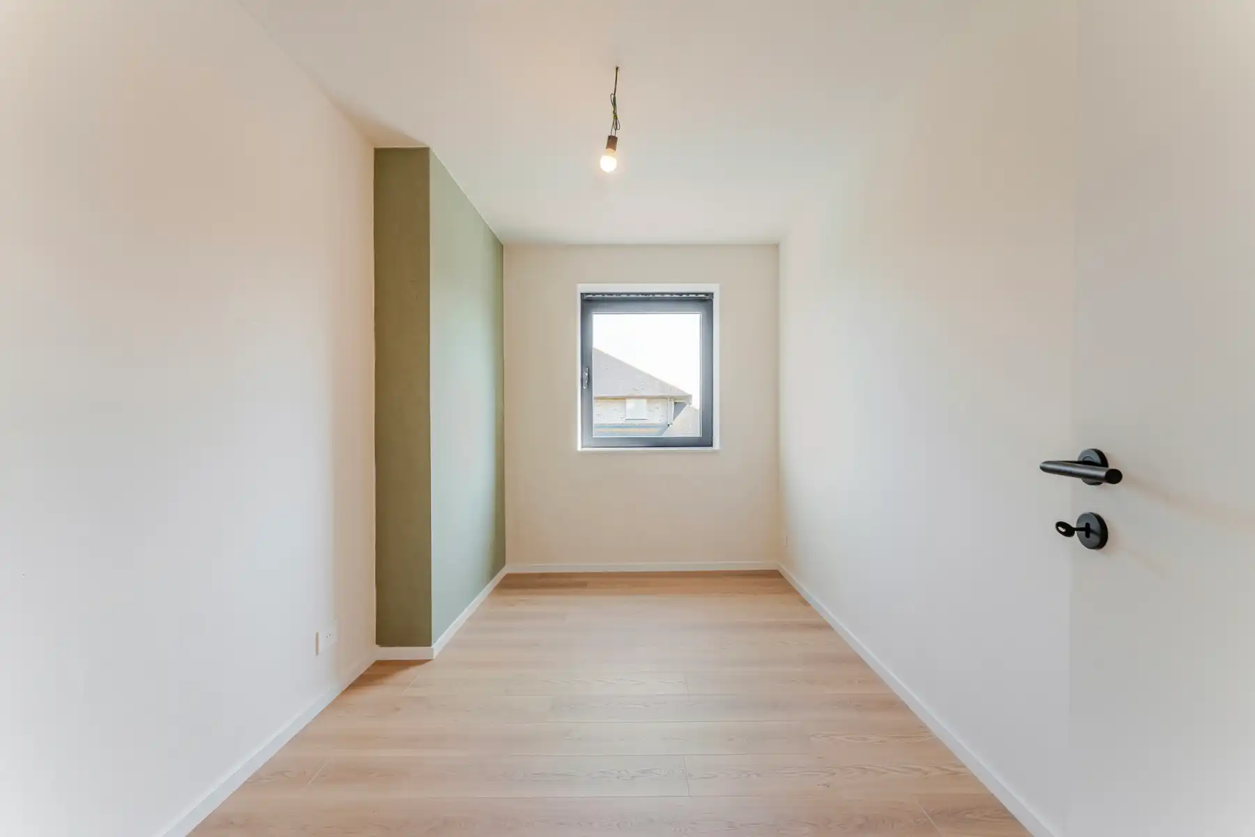 Moderne, halfopen woning foto 8