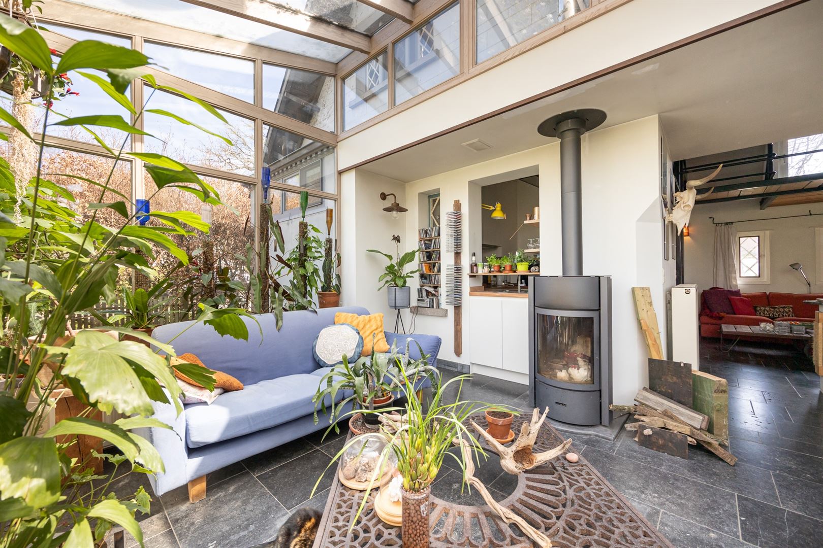 Charmante woning met orangerie en grote, sfeervolle tuin.  foto 11