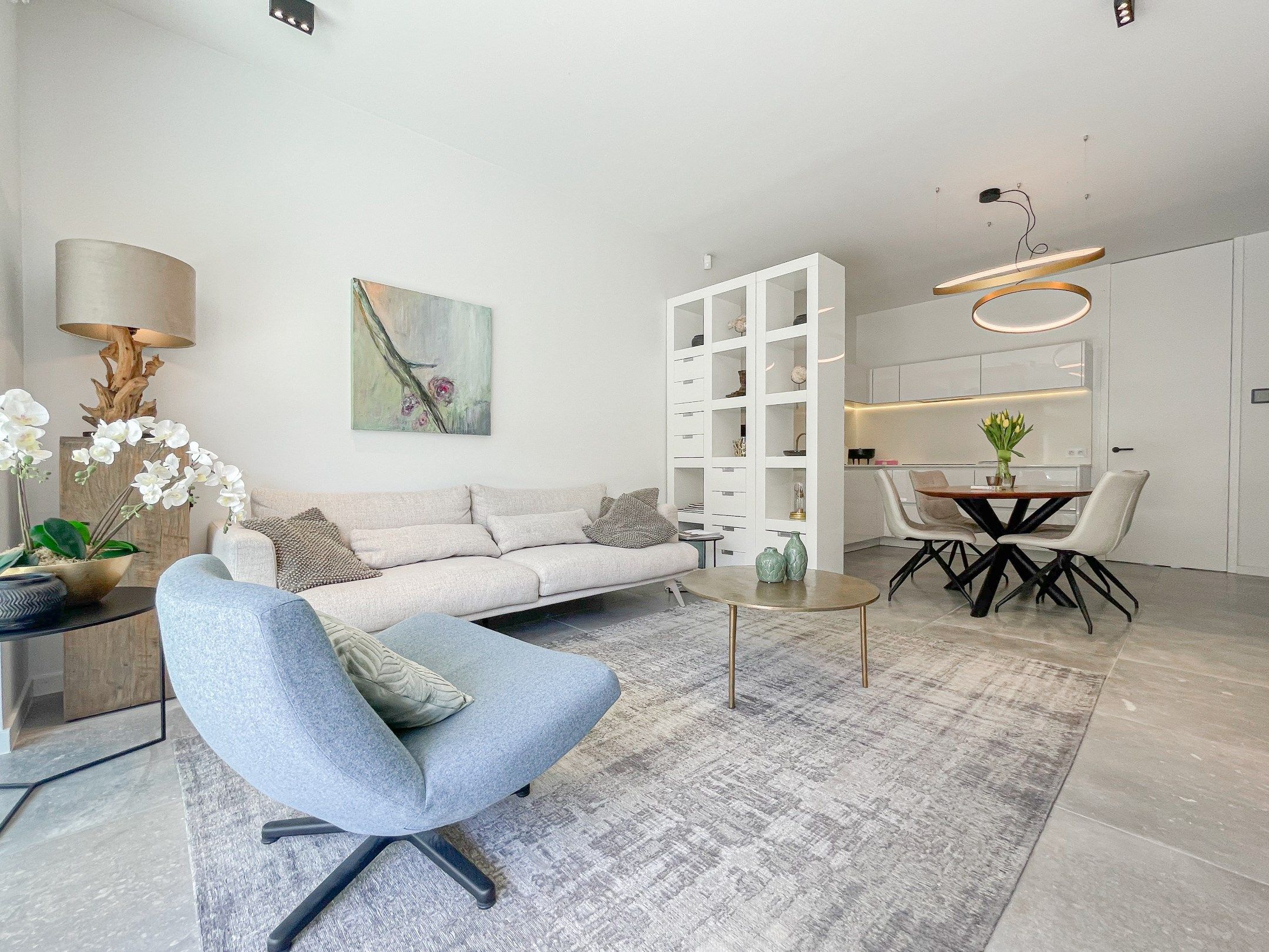 Subliem, luxueus tuinappartement met dubbele garage, rustig gelegen in een standingvolle residentie. foto 8