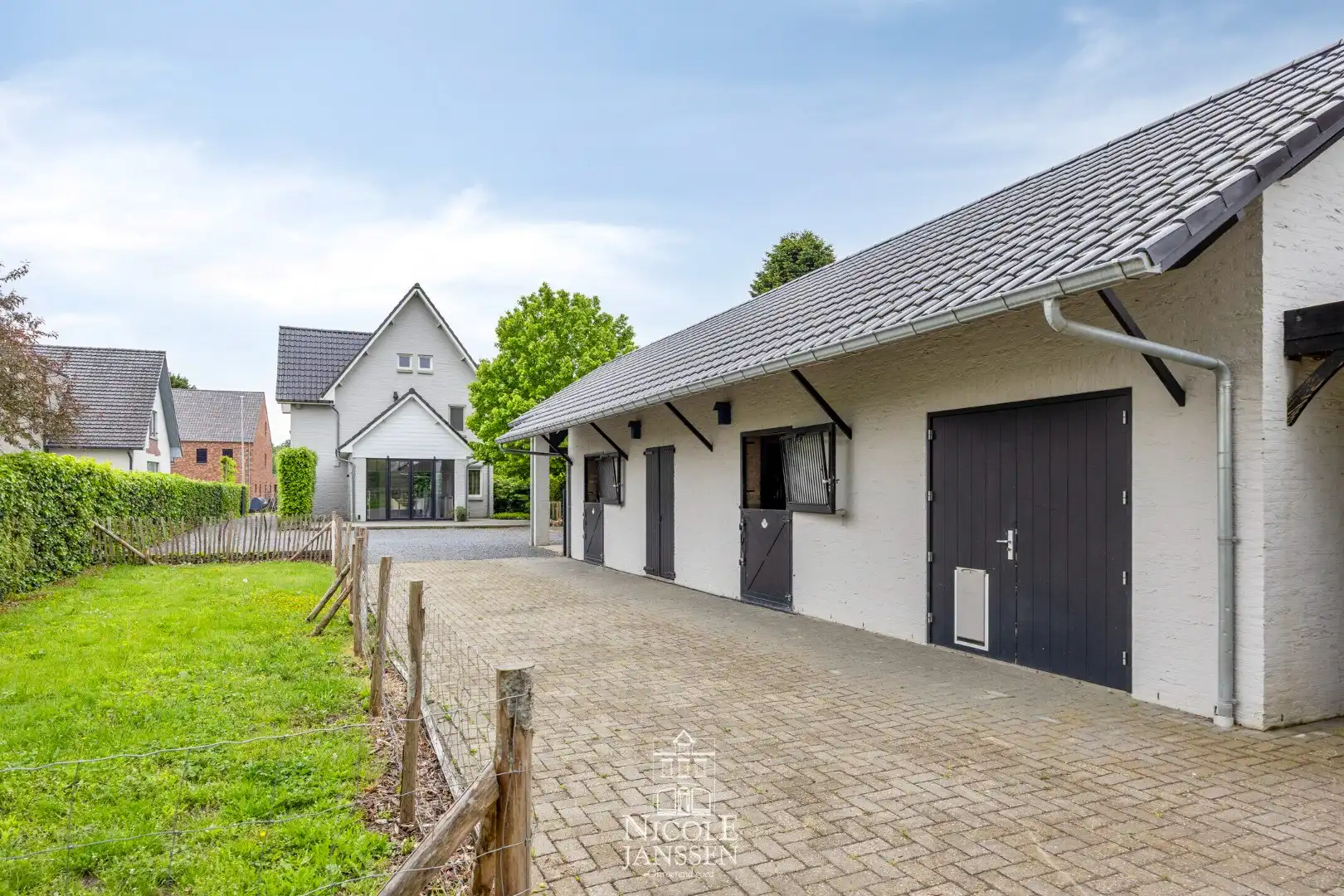 Charmante woning  foto {{pictureIndex}}
