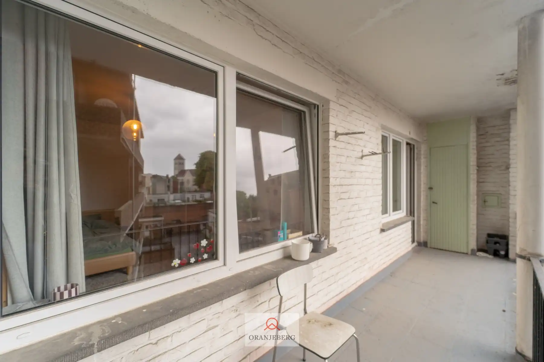 Ruim 3 slpk appartement vlakbij Station Gent-Sint-pieters. foto 28