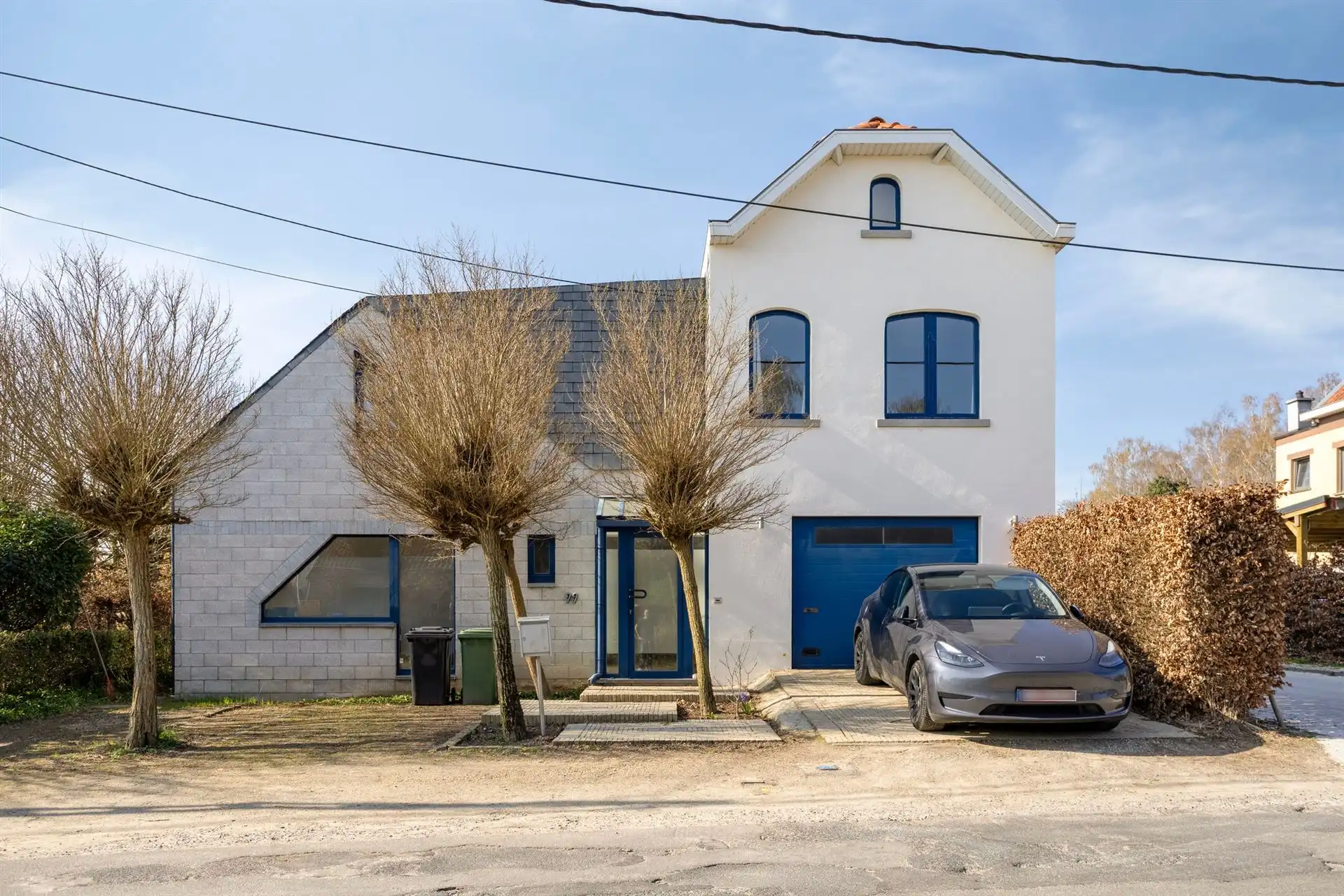 Aangename gerenoveerde villa op ruim perceel foto 2