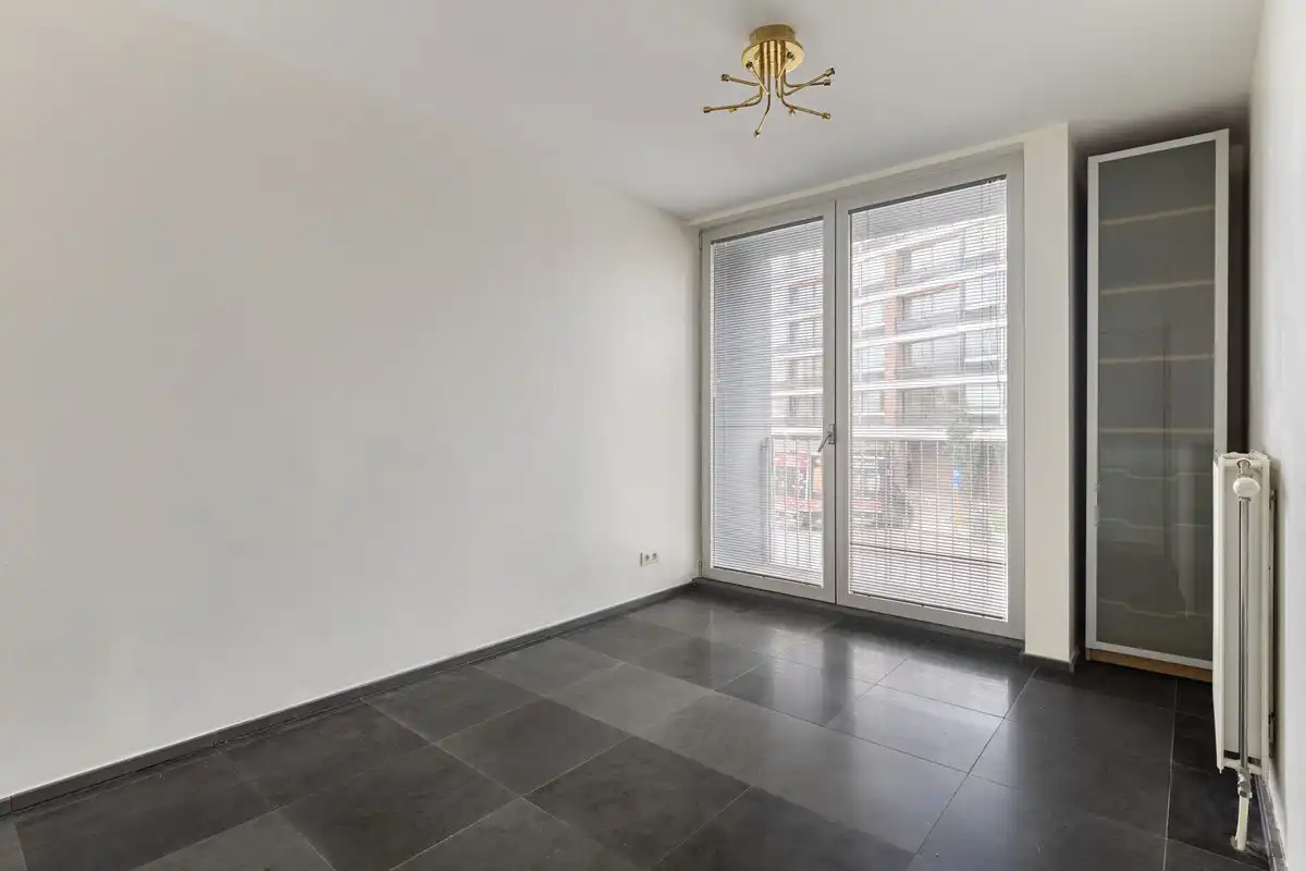 Prachtig 3-slaapkamer appartement en autostaanplaats in rustige en groene omgeving foto 8