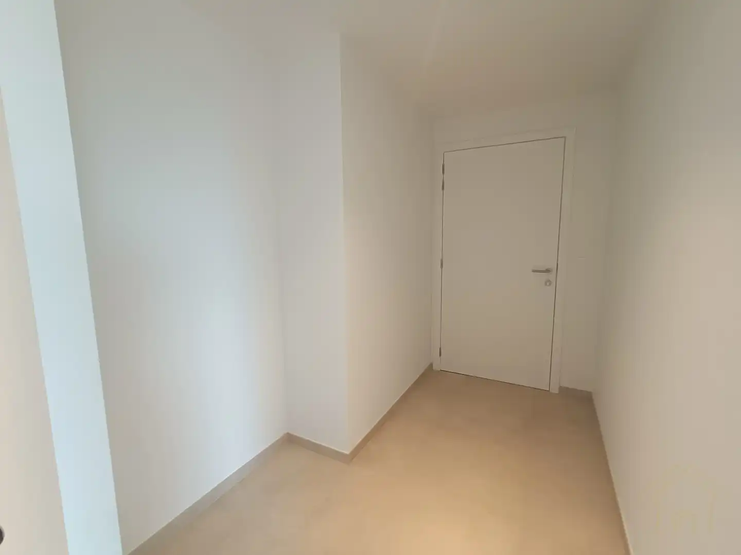 Instapklaar appartement met twee slaapkamers en garage, zuidgericht! foto 7