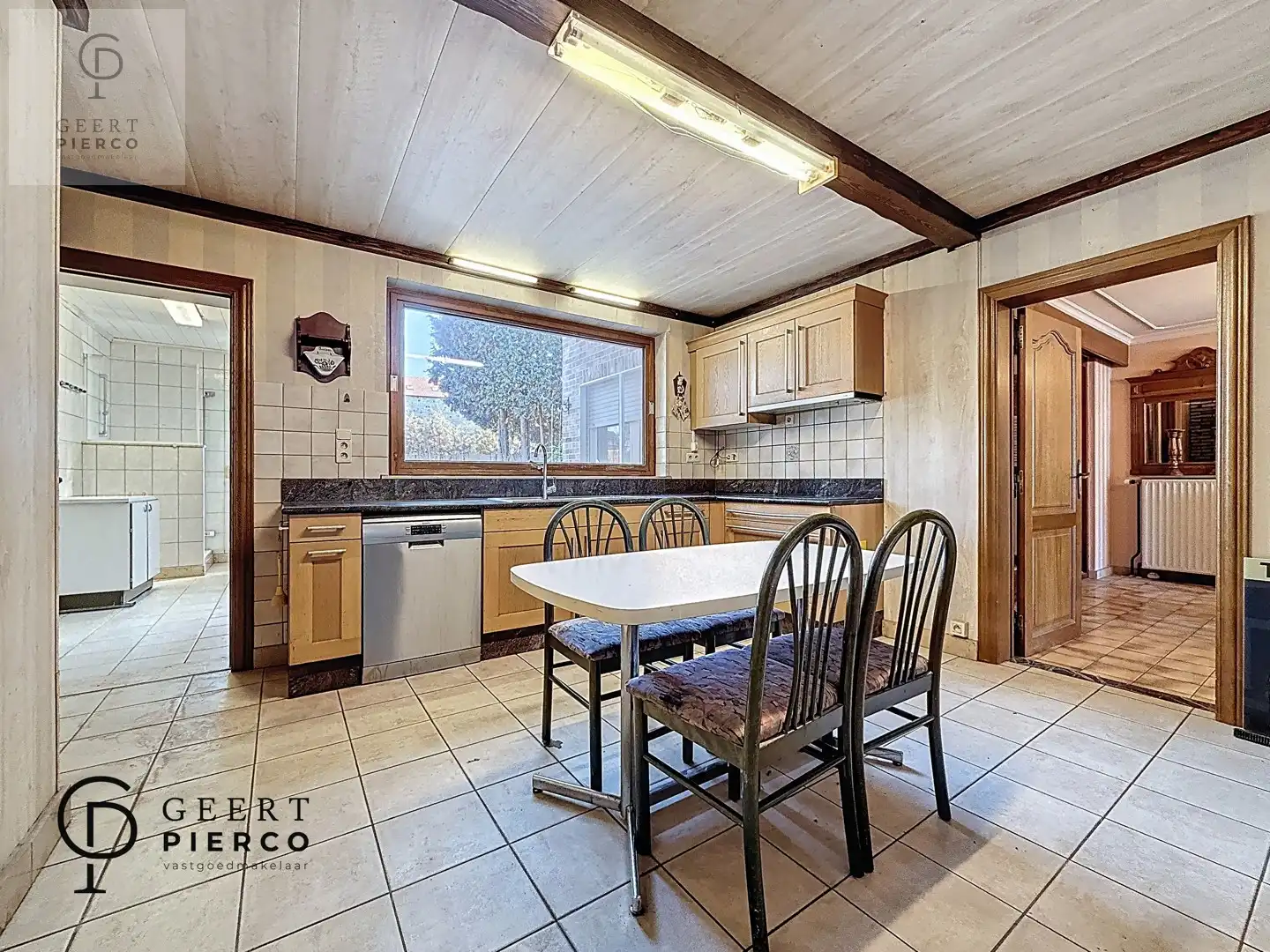 Statige woonst te Landen foto 14