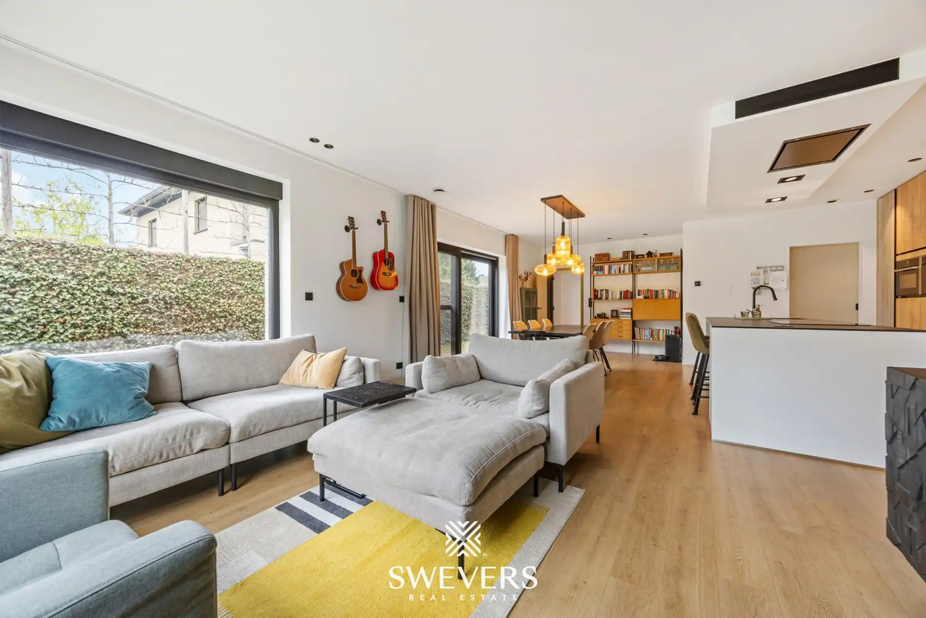Recente halfopen bebouwing met 5 slaapkamers met verrassend grote tuin in Houthalen foto 5