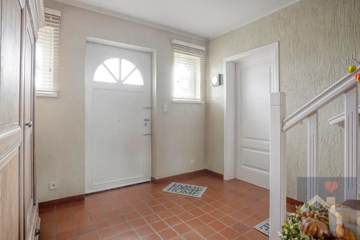 Verrassend ruime, vrijstaande kangoeroewoning met meer dan 300 m² bewoonbare oppervlakte in Rummen! foto 14