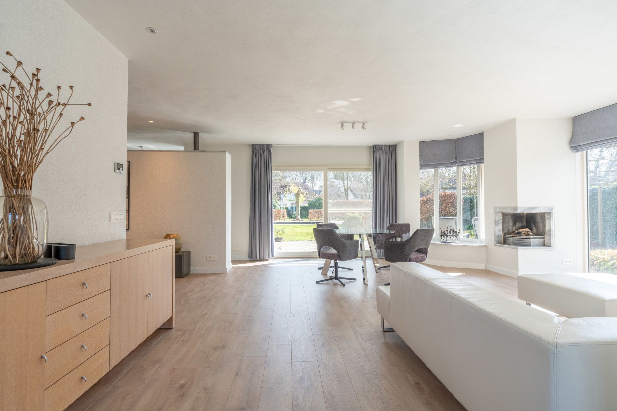 Unieke instapklare villa op 1500 m² te Oud-Turnhout foto 10