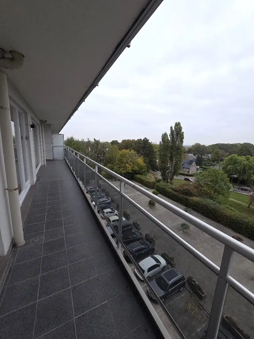 Te koop: Appartement op de 5de verdieping met een uitzicht dat nooit verveelt! foto 10