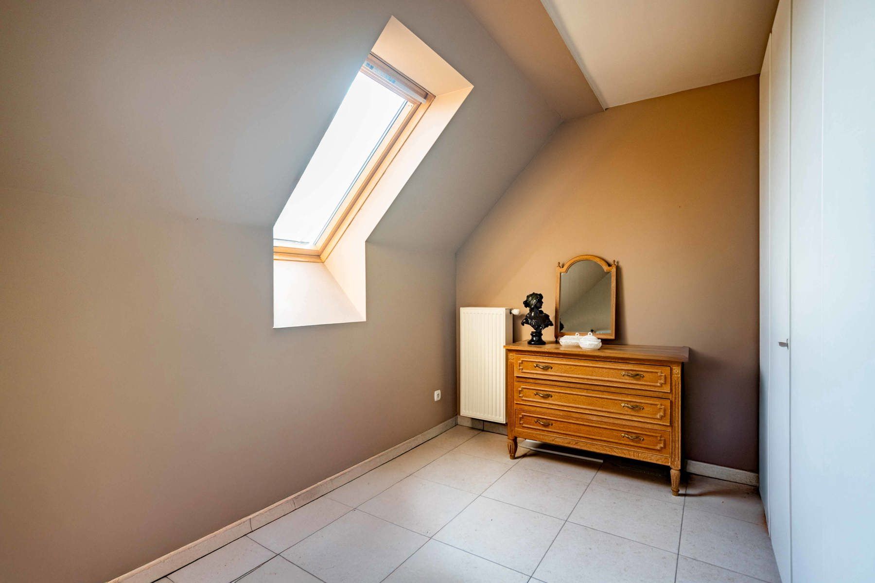 Appartement met ruim terras en autostaanplaats op toplocatie foto 12