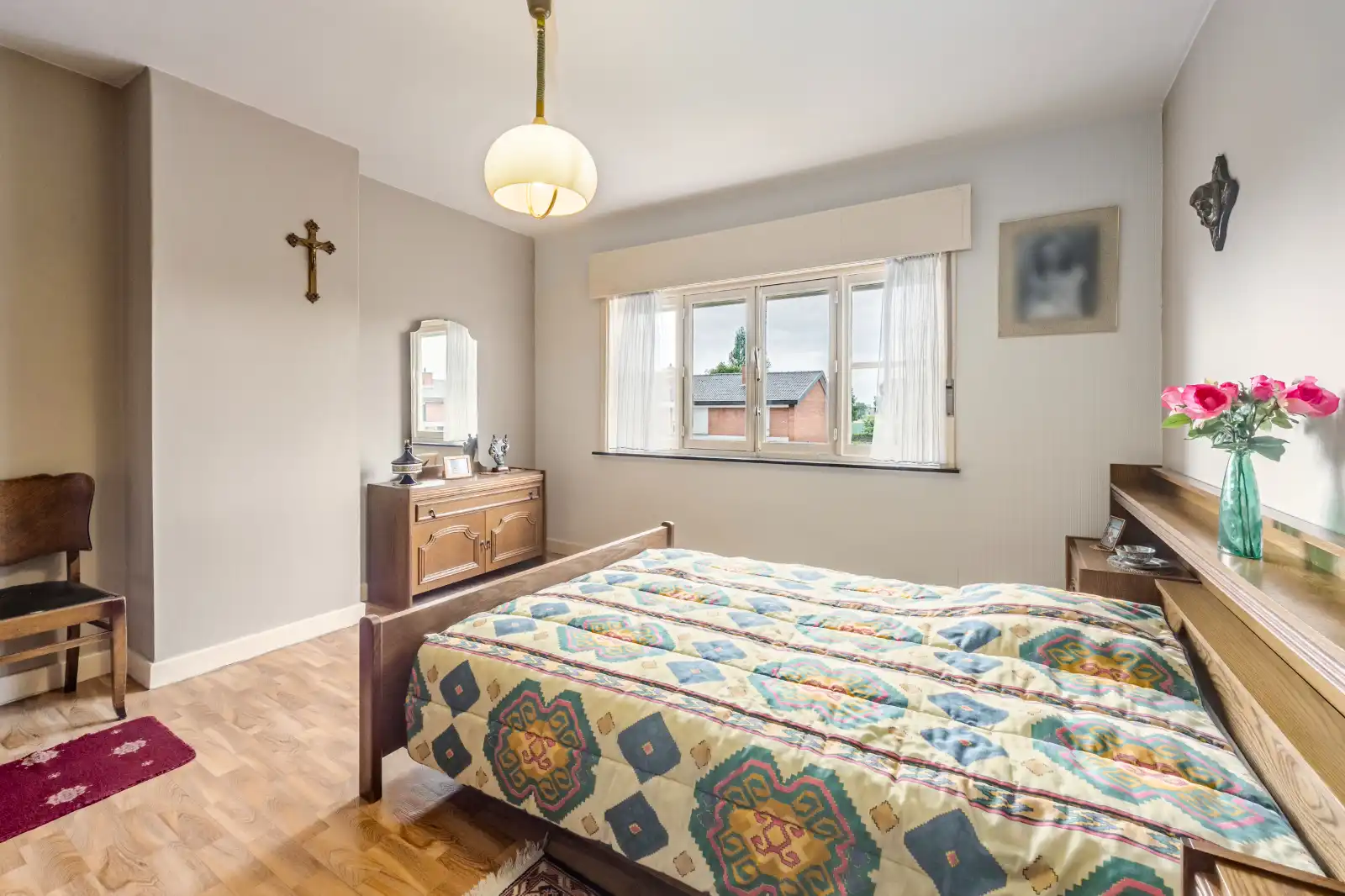 Woning met veel mogelijkheden op rustige locatie foto 9