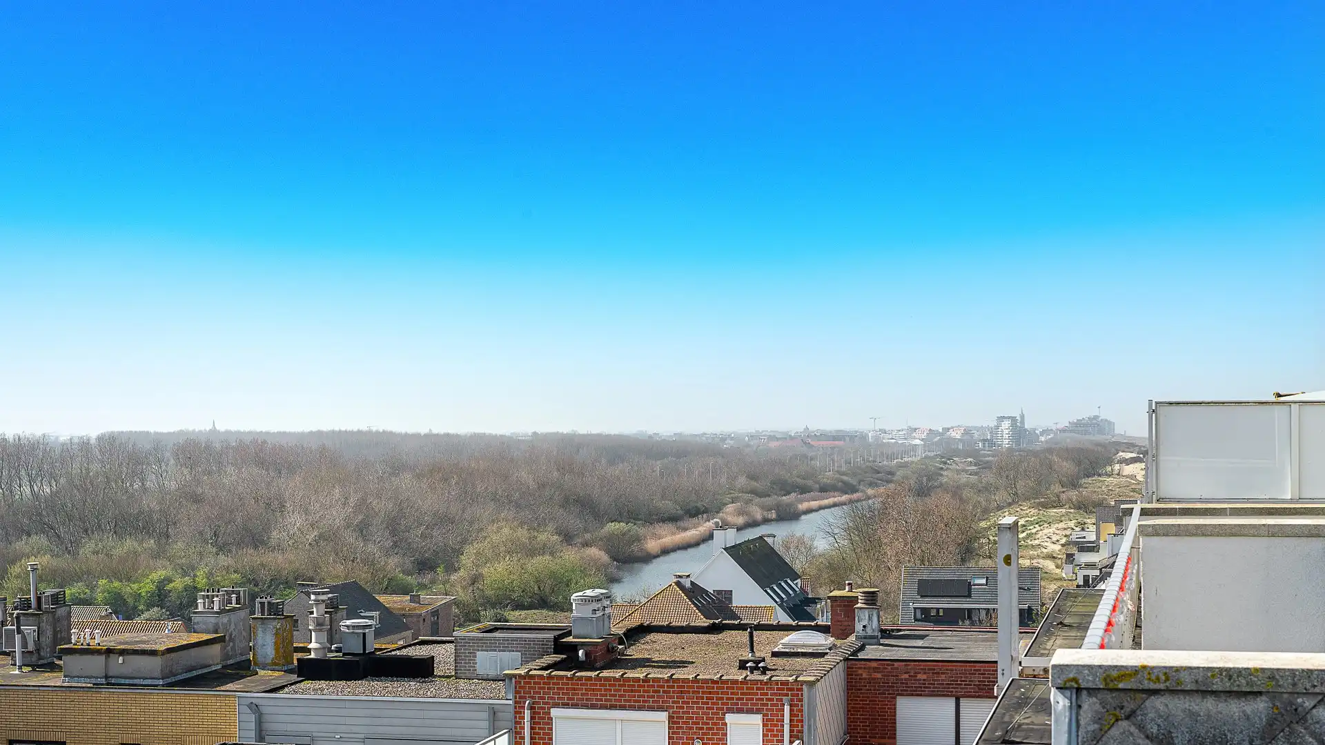 Mooie penthouse met zicht op zee en hinterland foto 15