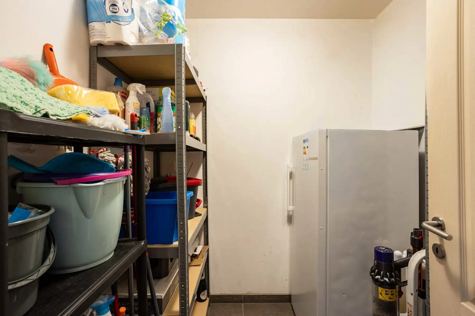 Instapklare woning met 3 slaapkamers, zonnige tuin en rustige ligging! foto 9