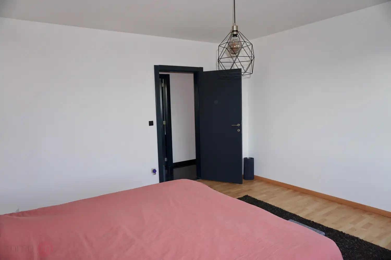 Ruime gezinswoning met 4 slaapkamers, tuin, garage en zonnepanelen te huur in Bertem foto 16