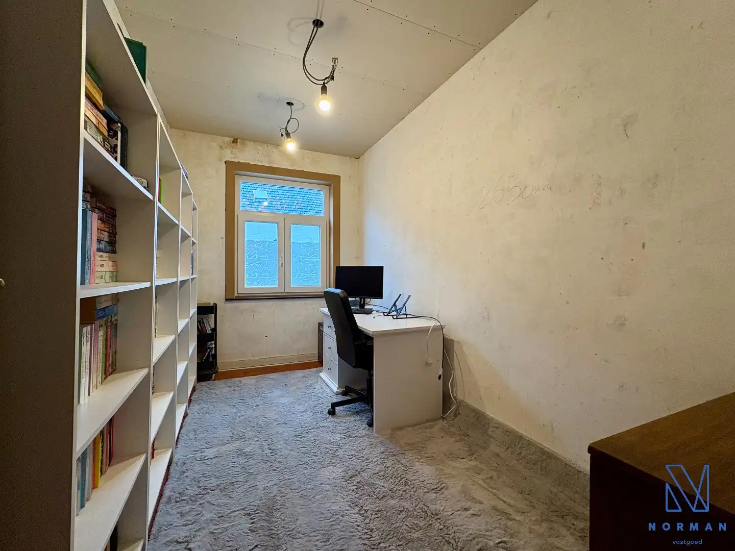 Statige woning te koop in het centrum van Kuurne met 4 slaapkamers en 200m² bewoonbare oppervlakte en volledig vernieuwde elektriciteit!  foto 10