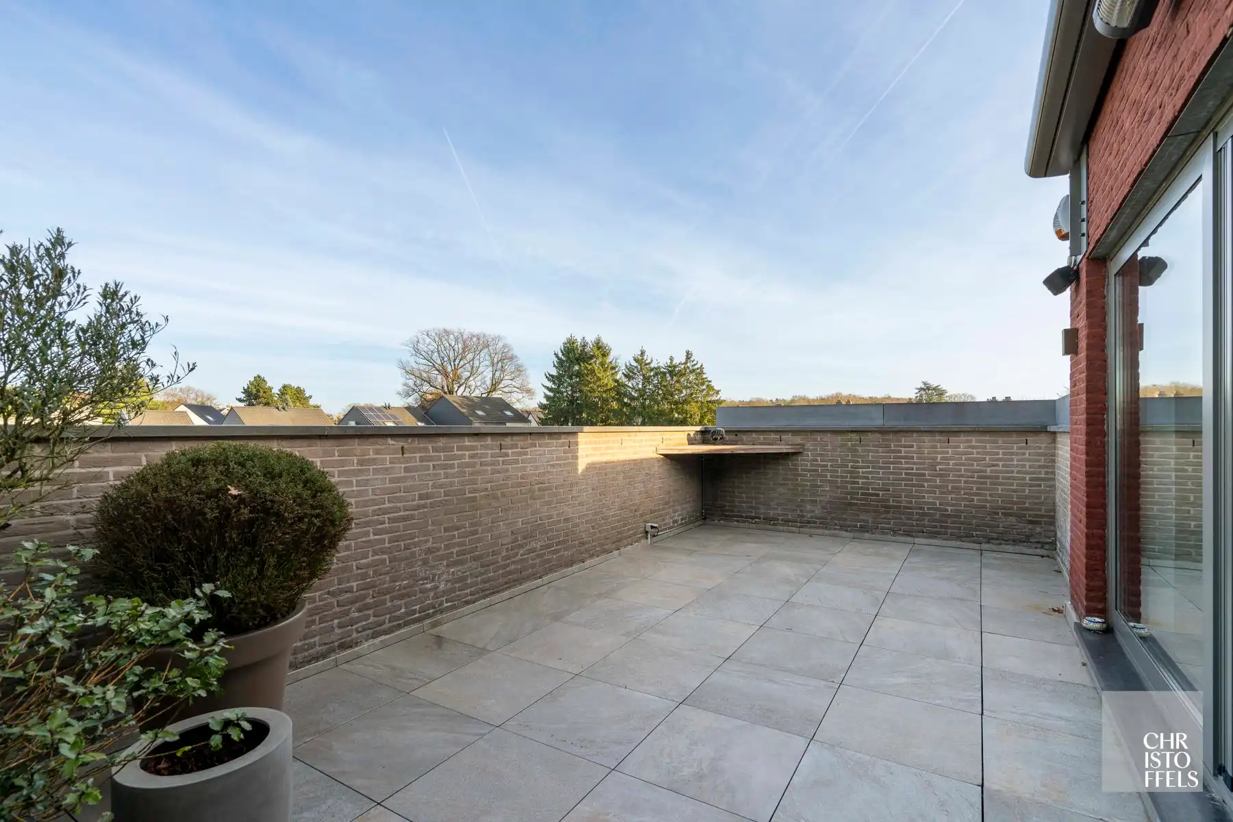 Luxe penthouse van 239m² met 34m² terrassen in hartje Zutendaal! foto 11