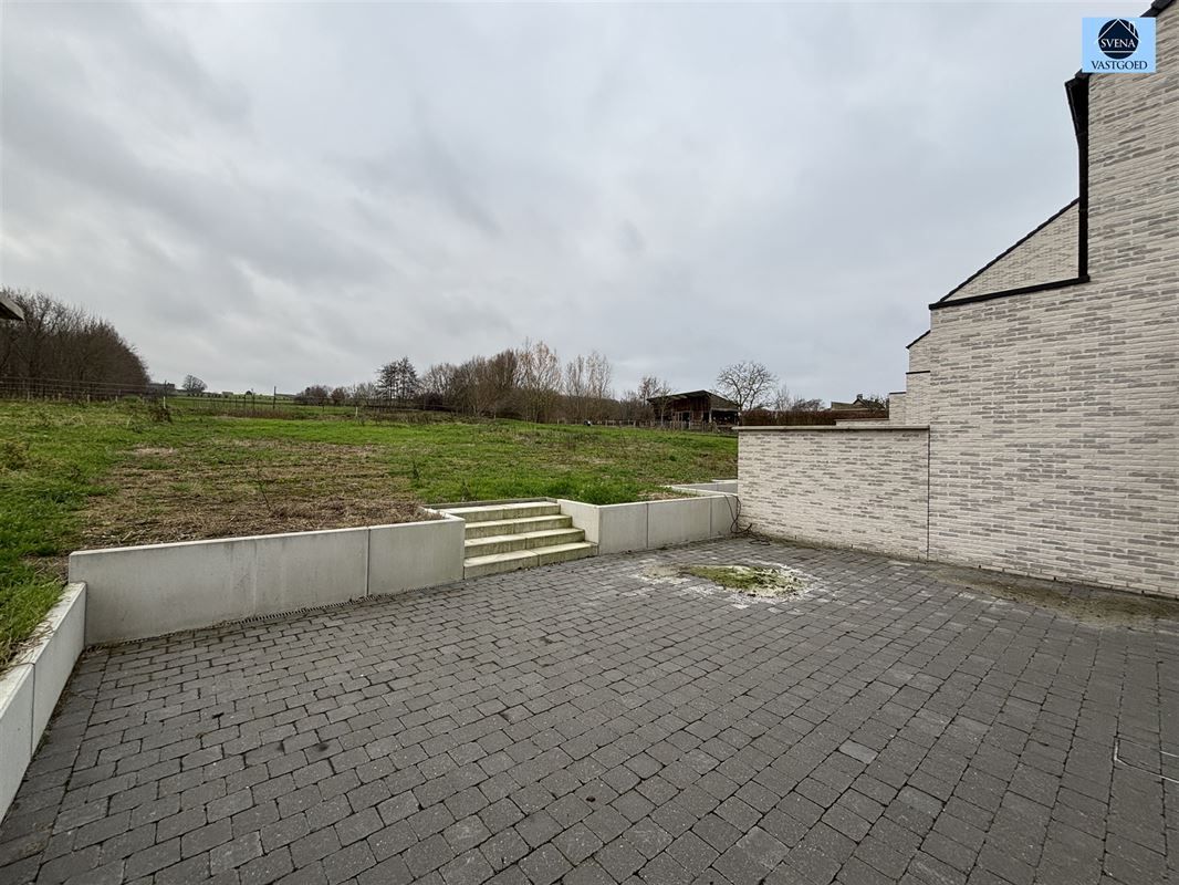 NIEUWBOUWWONING MET 4 SLAAPKAMERS EN GARAGE. foto 14