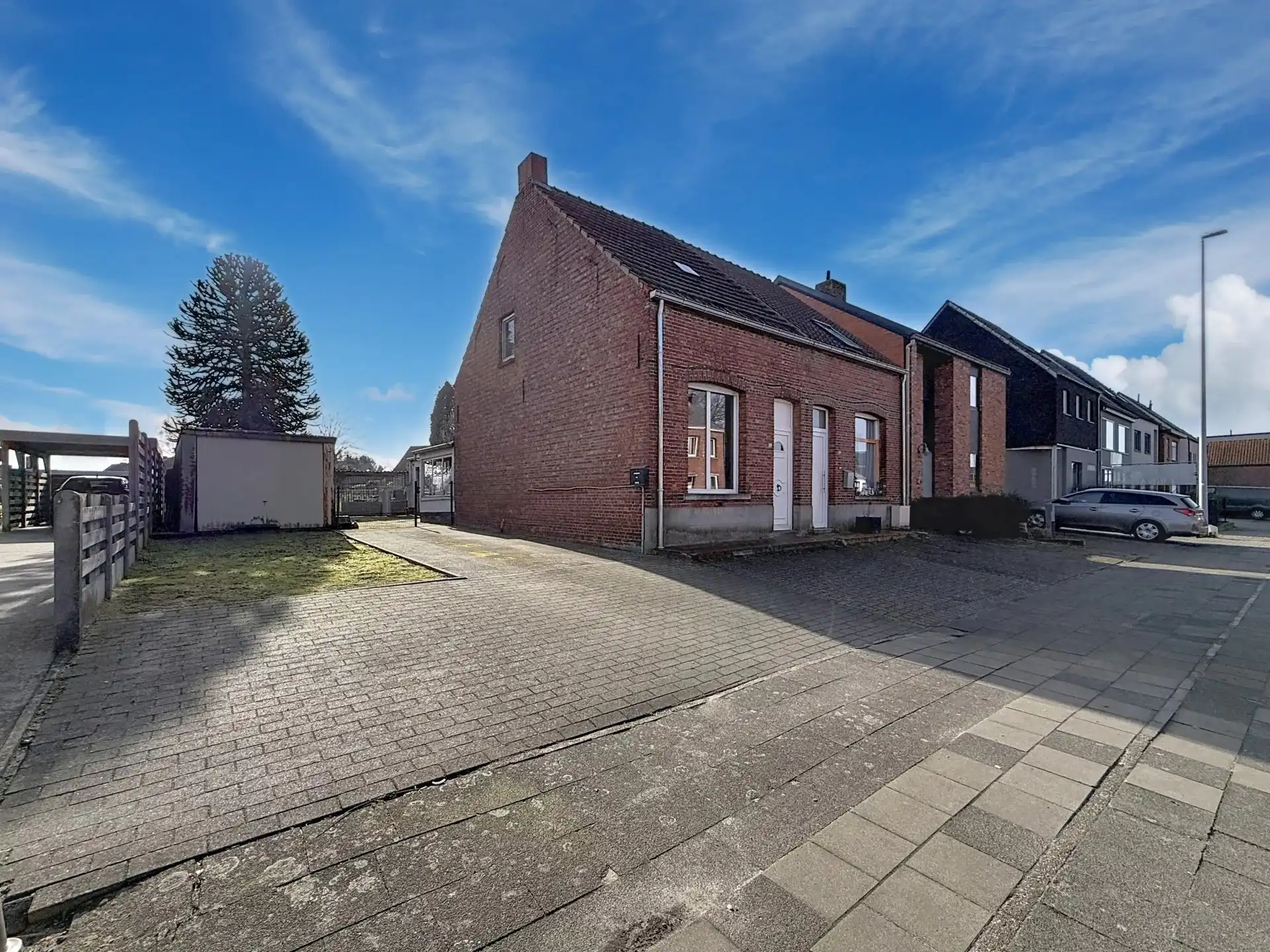 Te renoveren woning op een groot perceel van 13 are te Mol-Ginderbuiten. foto 2