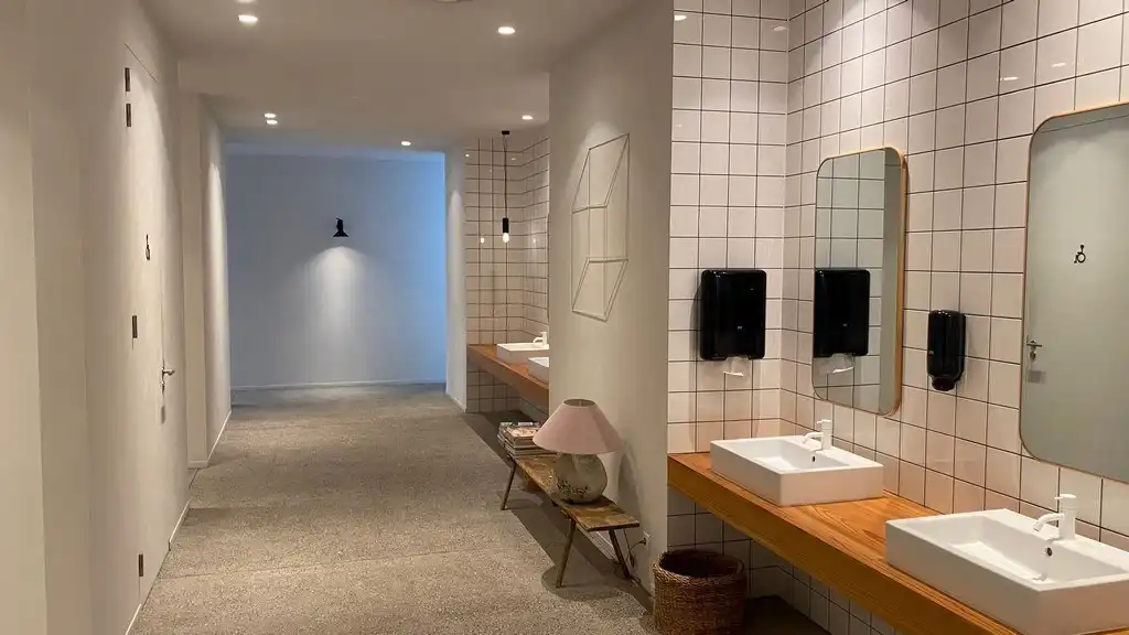 Gemeubelde kantoren met dienstverlening in Cotton Factory in Kortrijk foto 14