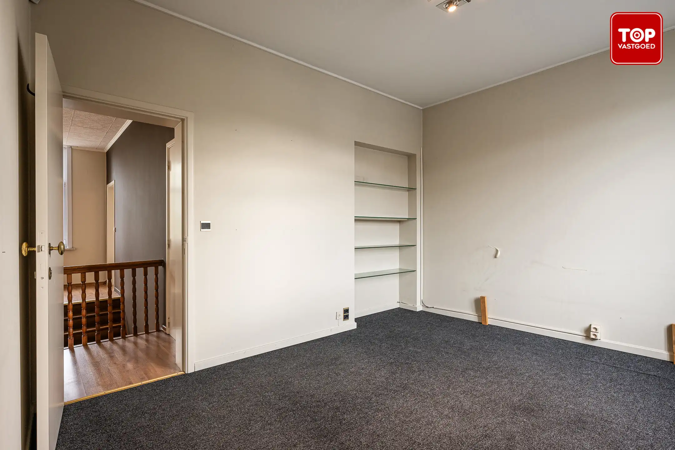 Karaktervol en  multifunctioneel handelshuis  op een interessante ligging.  foto 20