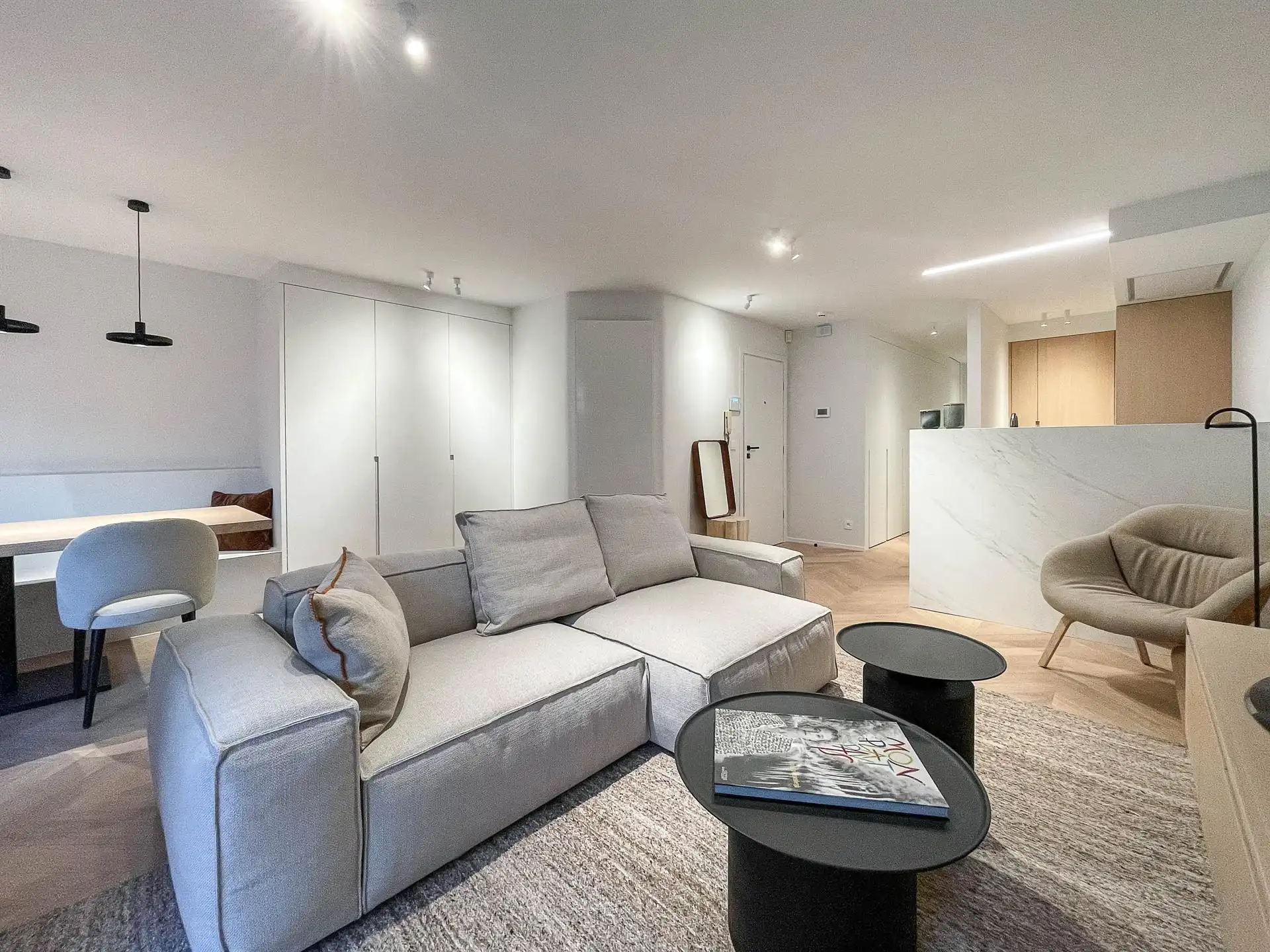 Stijlvol gerenoveerd appartement op een centrale ligging foto 6