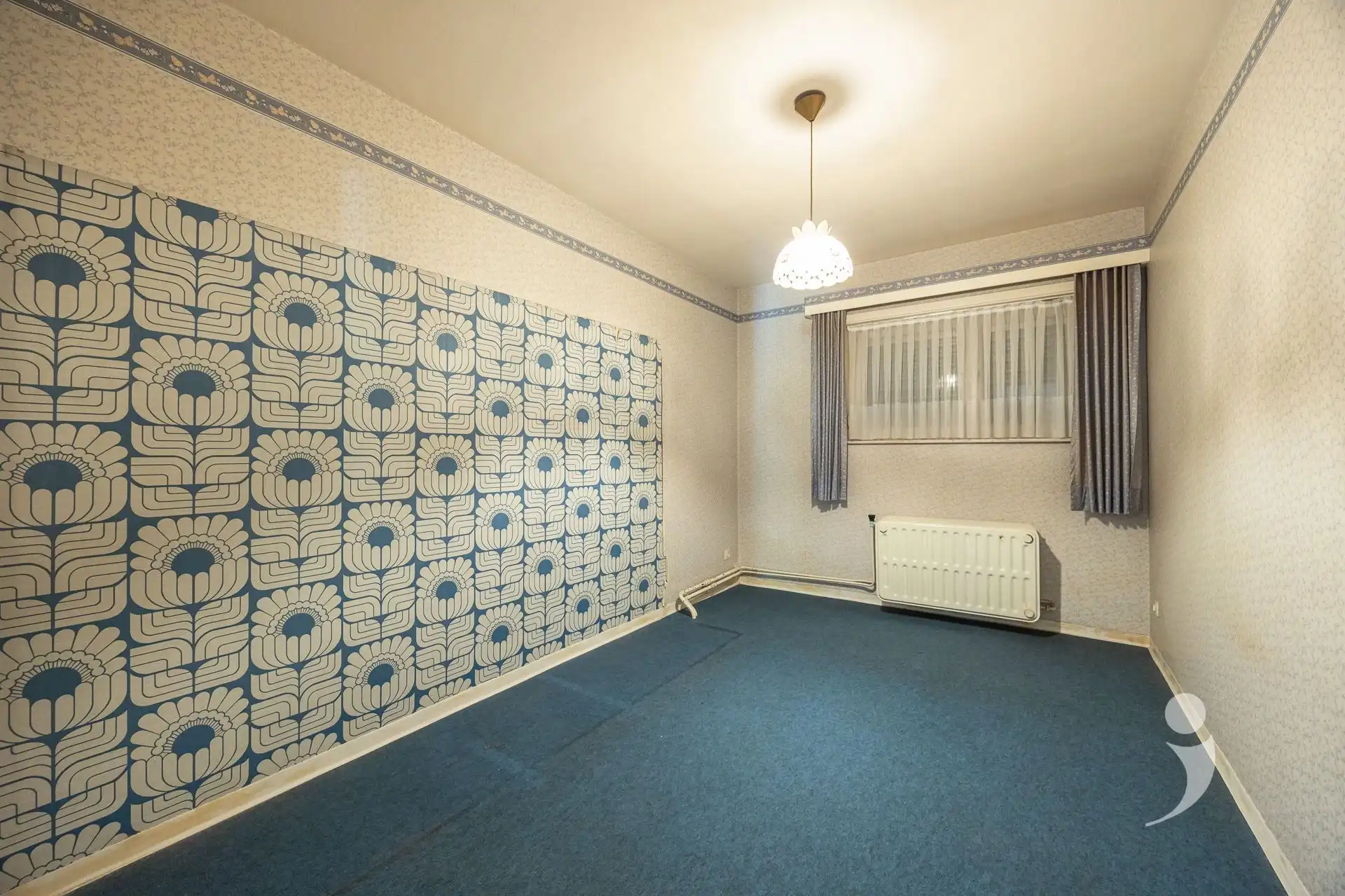 Ruime te renoveren woning!  foto 14