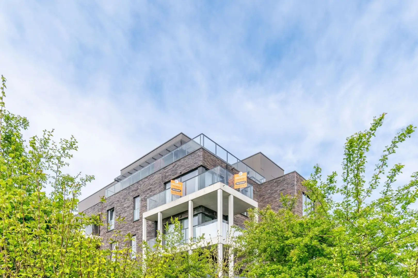 Een recent en zongericht appartement te Halle! foto 2